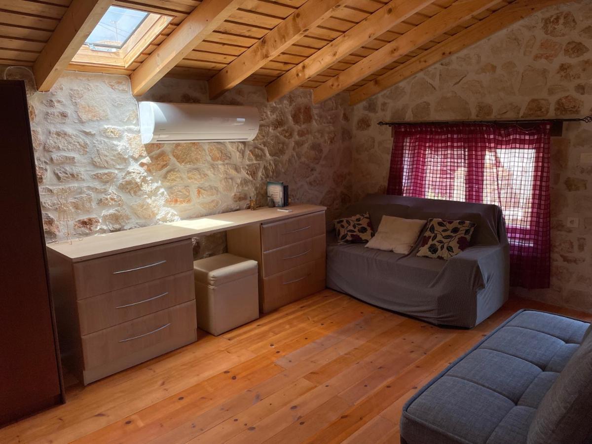 Casa Petra - Stone Cottage Farmhouses Argassi Exteriör bild